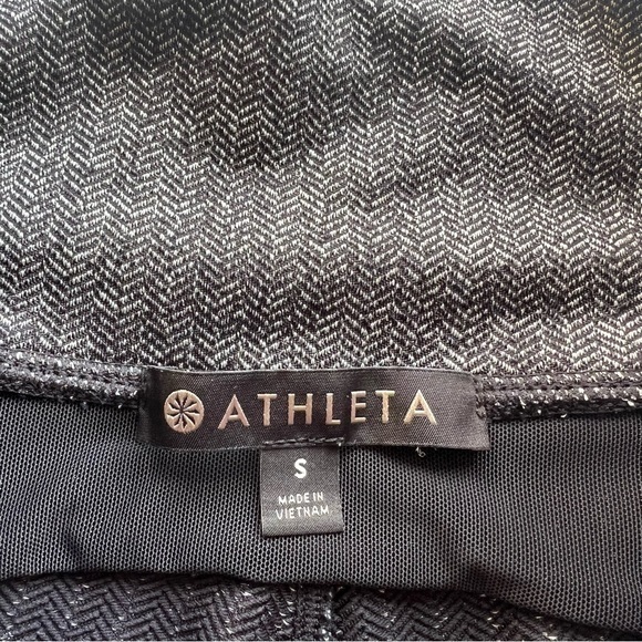 Athleta Black & Grey Chevron Mini Print Pants Size Small - Picture 5 of 6